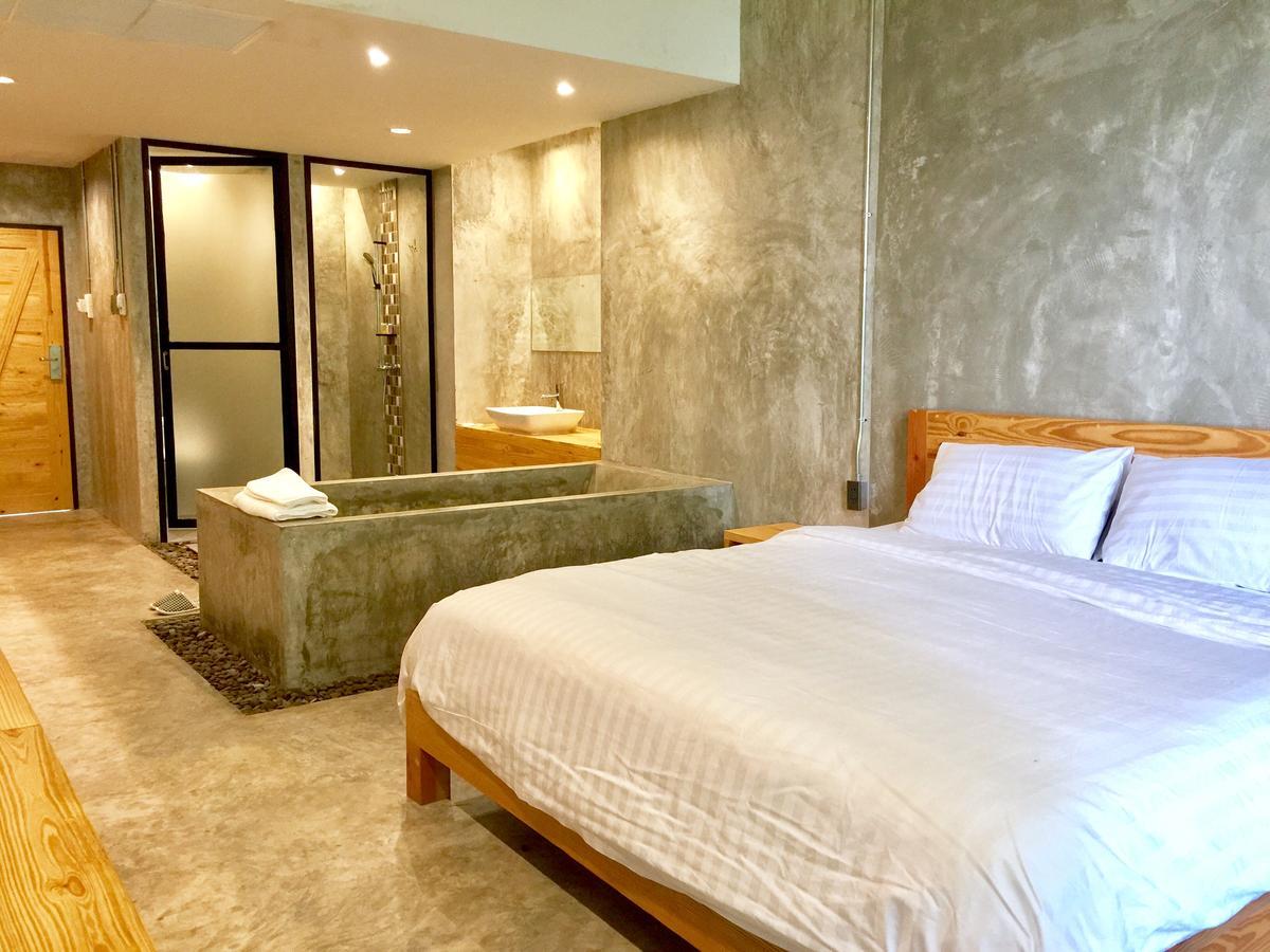 Klim Hotel Buriram Esterno foto